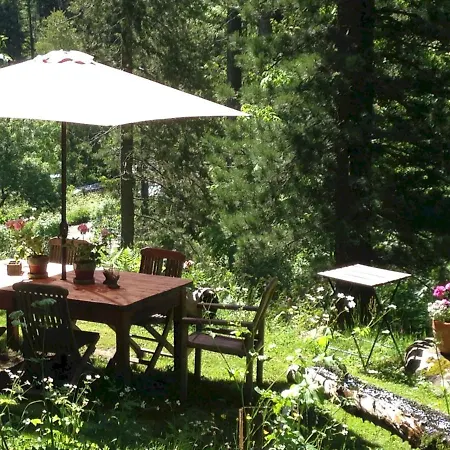 Bed & Breakfast The *